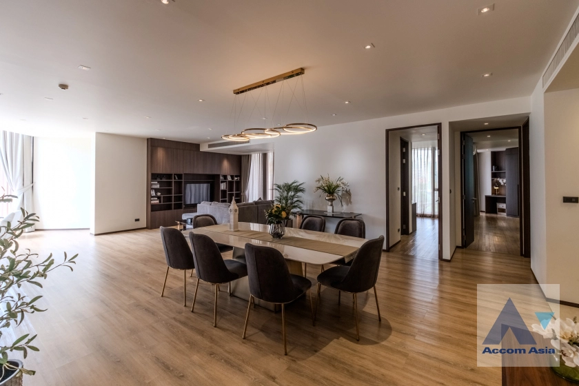 5  4 br Apartment For Rent in Sukhumvit ,Bangkok BTS Phrom Phong at Modern Brand New Apartment AA39473