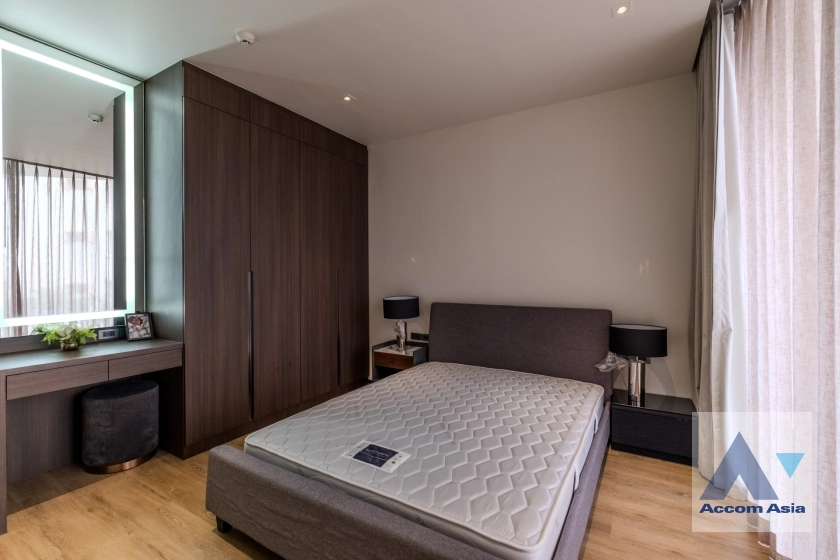 15  4 br Apartment For Rent in Sukhumvit ,Bangkok BTS Phrom Phong at Modern Brand New Apartment AA39473