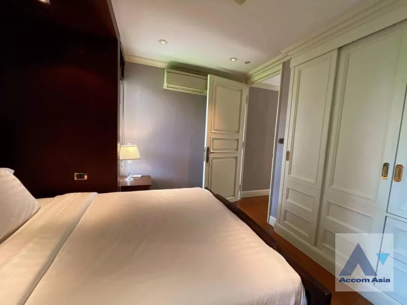 unit 2 Bedrooms  Apartment For Rent & Sale in Sukhumvit, Bangkok  near BTS Ekkamai (AA39476)