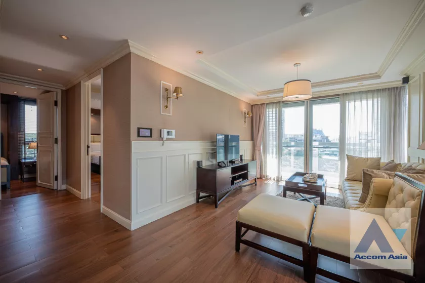 unit 2 Bedrooms  Apartment For Rent & Sale in Sukhumvit, Bangkok  near BTS Ekkamai (AA39476)