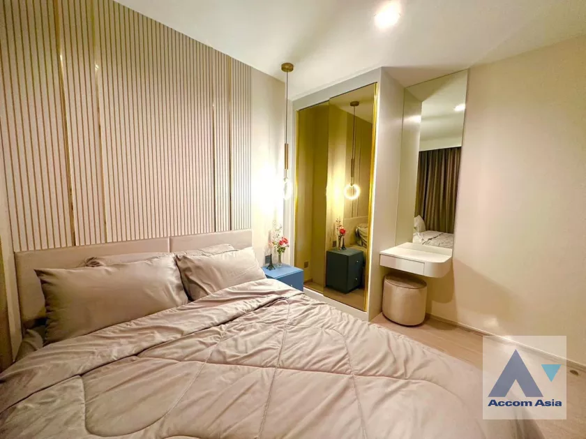  1 Bedroom  Condominium For Rent in Phaholyothin, Bangkok  near MRT Rama 9 - ARL Makkasan (AA39493)