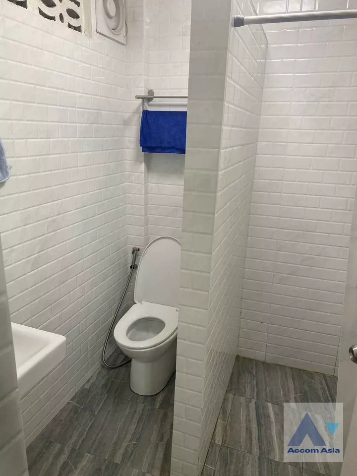 unitTownhouse for sale near BTS Udomsuk only 1 KM