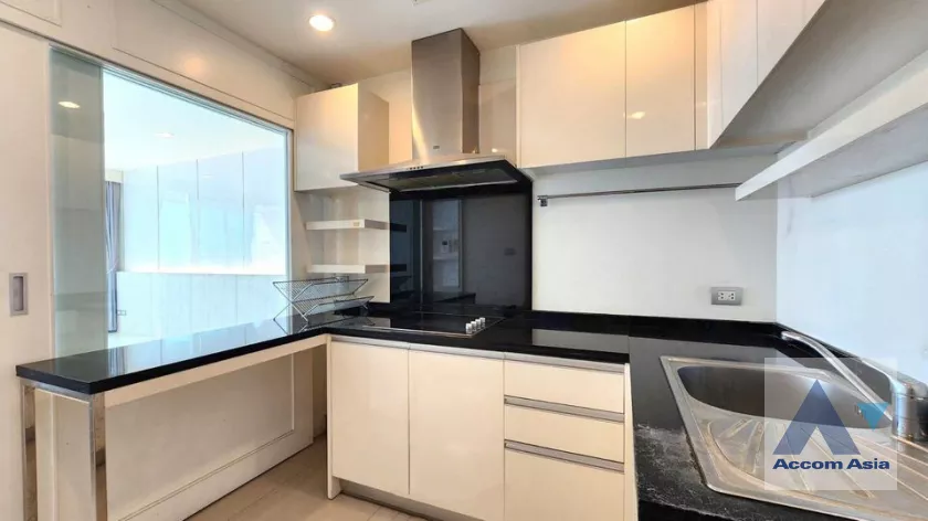  1  2 br Condominium For Rent in Charoen Nakhon ,Bangkok BTS Krung Thon Buri at WaterMark Chaophraya River AA39503