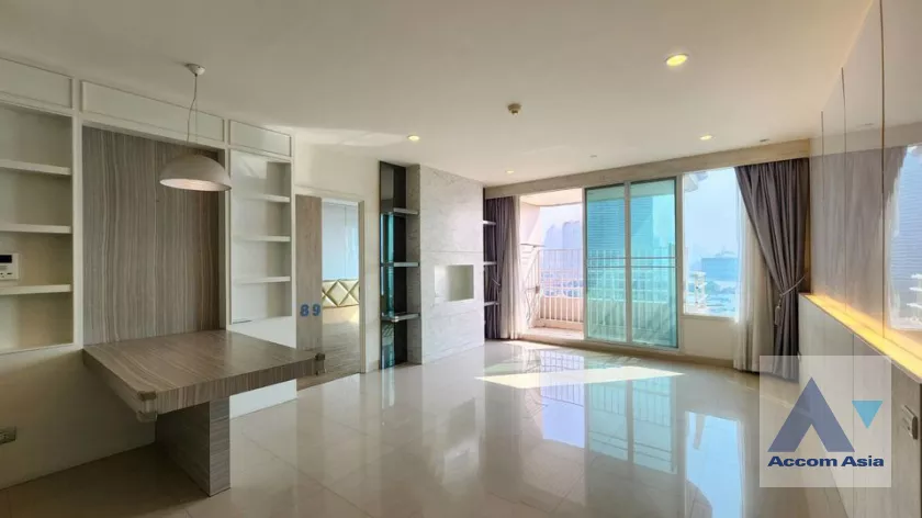 unit 2 Bedrooms  Condominium For Rent in Charoen Nakhon, Bangkok  near BTS Krung Thon Buri (AA39503)