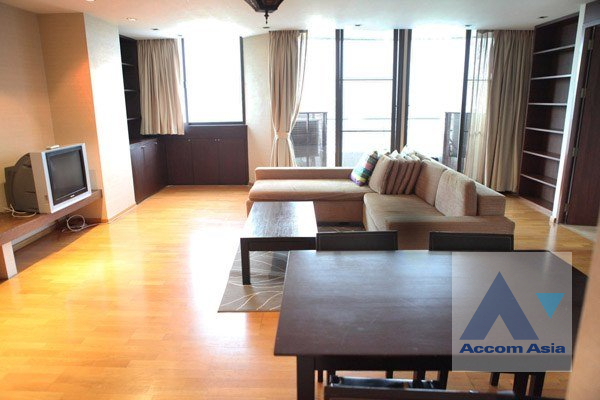 unit 2 Bedrooms  Condominium For Sale in Sukhumvit, Bangkok  near BTS Phrom Phong (AA39505)