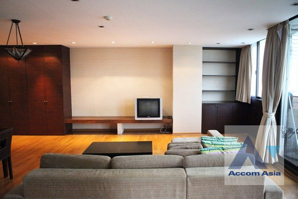 unit 2 Bedrooms  Condominium For Sale in Sukhumvit, Bangkok  near BTS Phrom Phong (AA39505)