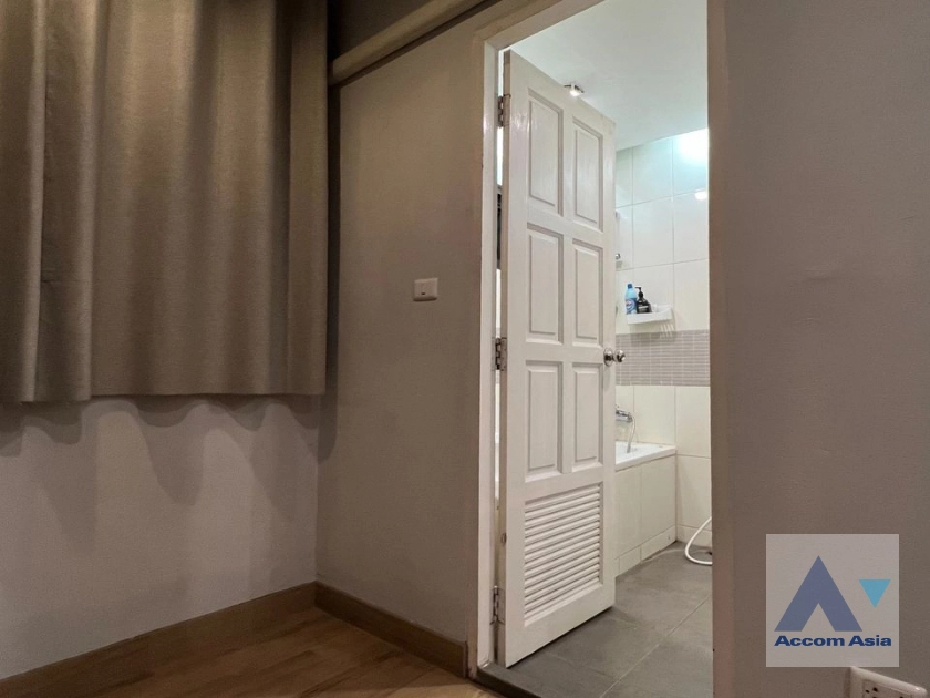 7  2 br Condominium For Sale in Sukhumvit ,Bangkok BTS Thong Lo at JC Tower AA39506