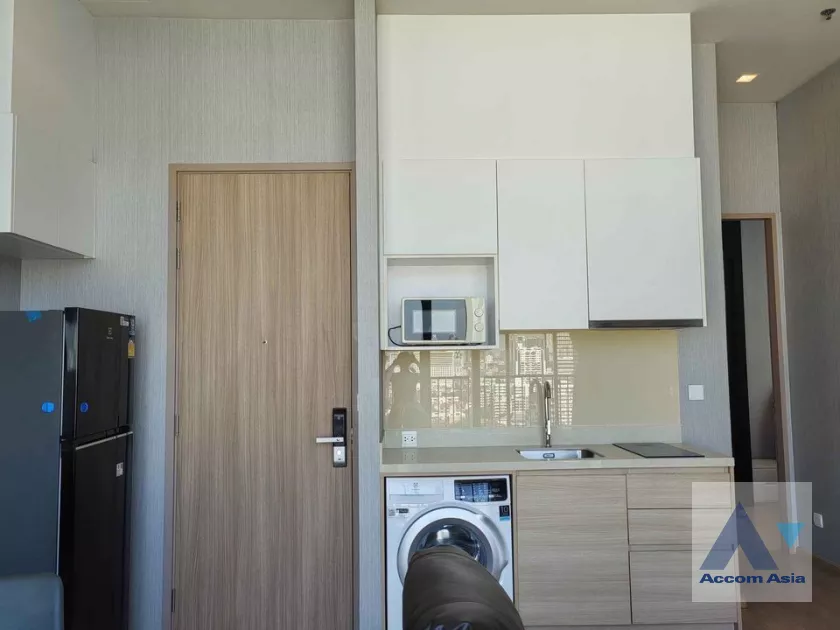 unit 2 Bedrooms  Condominium For Rent in Sukhumvit, Bangkok  near BTS Phrom Phong (AA39518)