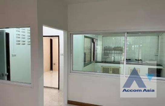 unitNewly renovated | Townhouse for sales near BTS Udomsuk only 500 m