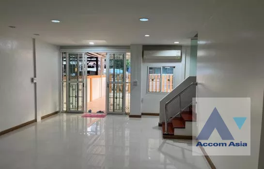6  3 br Townhouse For Sale in Sukhumvit ,Bangkok  AA39522