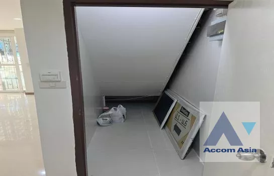 8  3 br Townhouse For Sale in Sukhumvit ,Bangkok  AA39522