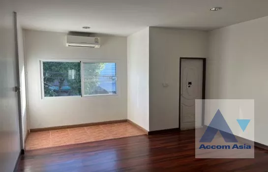 10  3 br Townhouse For Sale in Sukhumvit ,Bangkok  AA39522