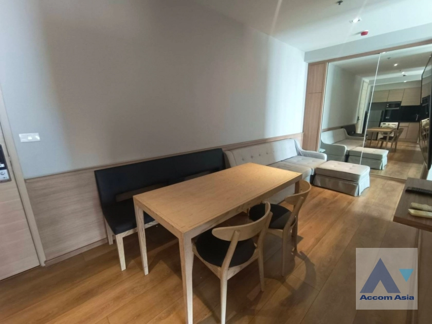 unit 2 Bedrooms  Condominium For Rent in Sukhumvit, Bangkok  near BTS Phrom Phong (AA39525)