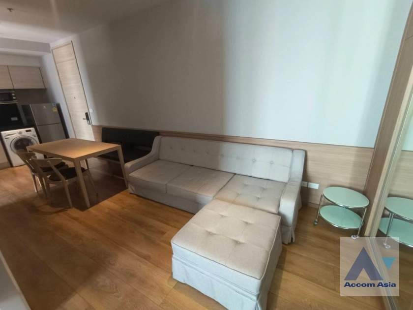 unit 2 Bedrooms  Condominium For Rent in Sukhumvit, Bangkok  near BTS Phrom Phong (AA39525)