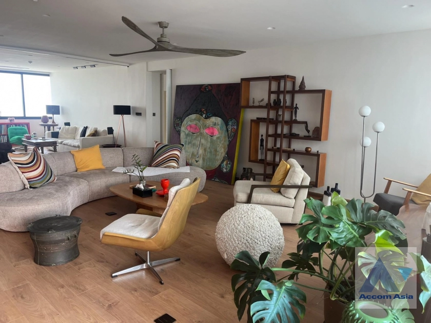 10  4 br Condominium For Sale in Sathorn ,Bangkok BRT Wat Dan at Royal River Place AA39529