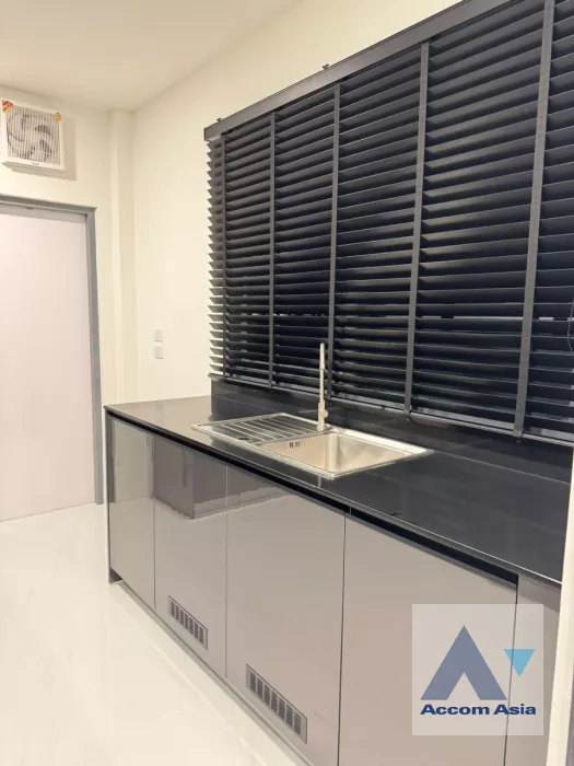 5  4 br House for rent and sale in Samutprakan ,Samutprakan BTS Bang Na at The City Bangna AA39530