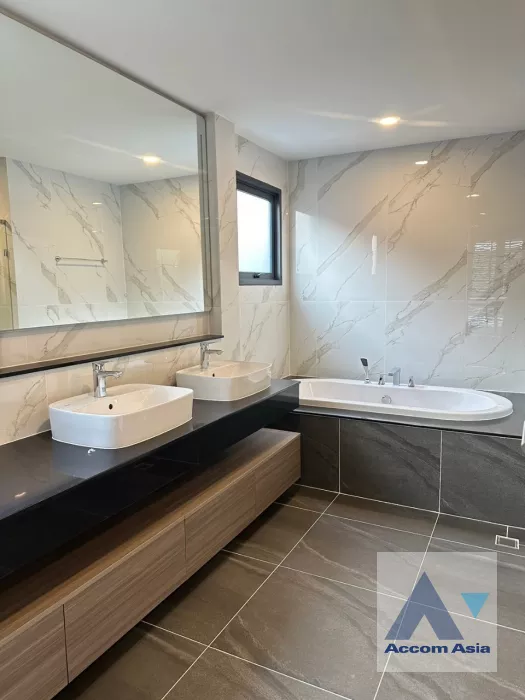 15  4 br House for rent and sale in Samutprakan ,Samutprakan BTS Bang Na at The City Bangna AA39530