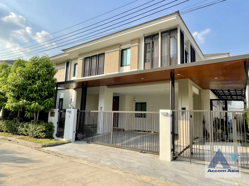 Fully Furnished |  3 Bedrooms  House For Rent in Petchkasem, Bangkok  (AA39543)
