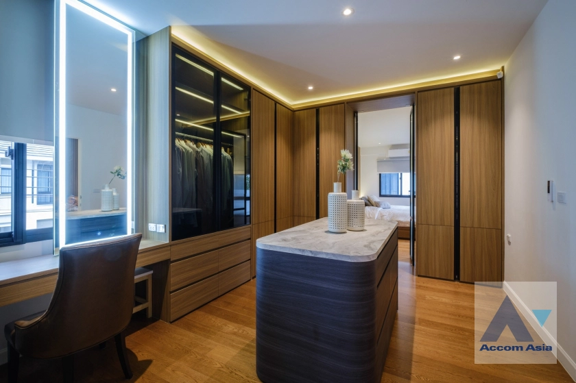 12  3 br House for rent and sale in Petchkasem ,Bangkok  at Prinn Sathorn-Ratchaphruek AA39543