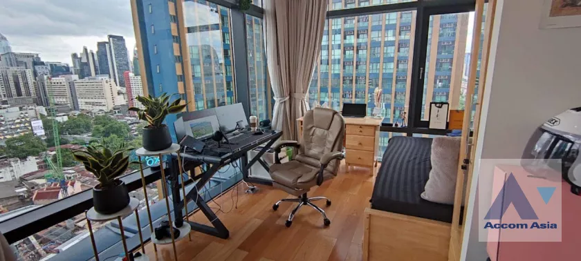 unit 2 Bedrooms  Condominium For Rent in New Phetchaburi, Bangkok  near MRT Phetchaburi (AA39547)