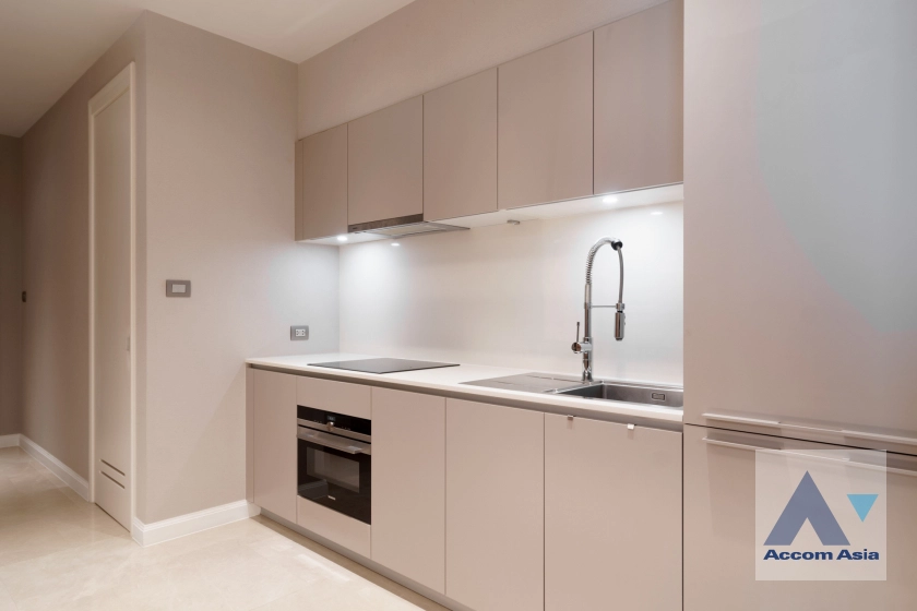 9  2 br Condominium For Sale in Charoen Nakhon ,Bangkok BTS Krung Thon Buri at Magnolias Waterfront Residences AA39548