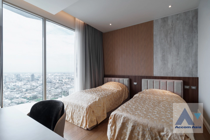 17  2 br Condominium For Sale in Charoen Nakhon ,Bangkok BTS Krung Thon Buri at Magnolias Waterfront Residences AA39548