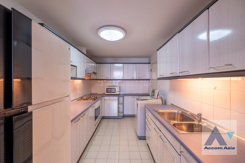 unit 2 Bedrooms  Condominium For Rent in Sukhumvit, Bangkok  near BTS Thong Lo (AA39550)