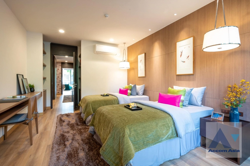 10  3 br Condominium For Sale in Sukhumvit ,Bangkok BTS On Nut at Park Court Sukhumvit 77 AA39561