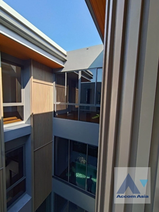 27  4 br House for rent and sale in Ratchadaphisek ,Bangkok MRT Thailand Cultural Center at BuGaan Rama9 - Mengjai AA39562