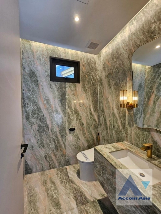 22  4 br House for rent and sale in Ratchadaphisek ,Bangkok MRT Thailand Cultural Center at BuGaan Rama9 - Mengjai AA39562