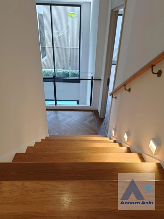 11  4 br House for rent and sale in Ratchadaphisek ,Bangkok MRT Thailand Cultural Center at BuGaan Rama9 - Mengjai AA39562