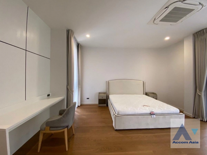 14  4 br House for rent and sale in Ratchadaphisek ,Bangkok MRT Thailand Cultural Center at BuGaan Rama9 - Mengjai AA39562