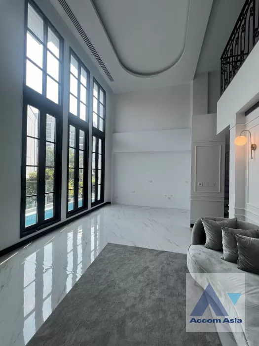 unitHome Office, Private Swimming Pool |  4 Bedrooms  House For Rent & Sale in Sukhumvit, Bangkok  near BTS Ekkamai - BTS Phra khanong (AA39564)