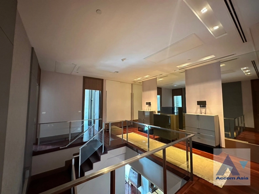 6  3 br Condominium For Rent in Sukhumvit ,Bangkok BTS Phrom Phong at Le Raffine Sukhumvit 39 AA39568