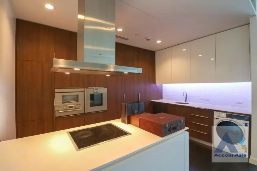 5  3 br Condominium For Rent in Ploenchit ,Bangkok BTS Ratchadamri - MRT Silom at 185 Rajadamri AA39569