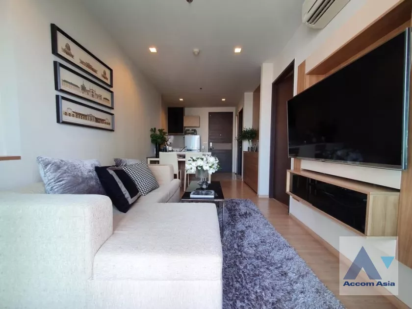 unit 1 Bedroom  Condominium For Rent in Sathorn, Bangkok  near BTS Saphan Taksin (AA39570)