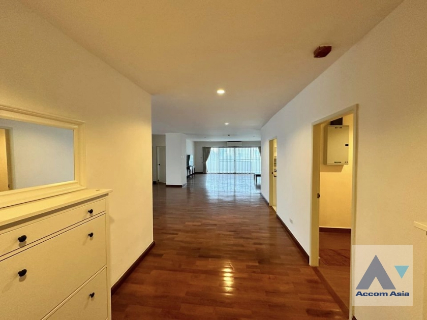 unitBig Balcony |  3 Bedrooms  Condominium For Rent in Sukhumvit, Bangkok  near BTS Nana (AA39573)