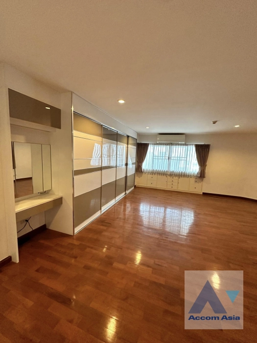 10  3 br Condominium For Rent in Sukhumvit ,Bangkok BTS Nana at Tower Park AA39573