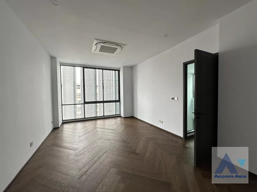 4  5 br House for rent and sale in Phaholyothin ,Bangkok  at Penton Ari-Sutthisan AA39575