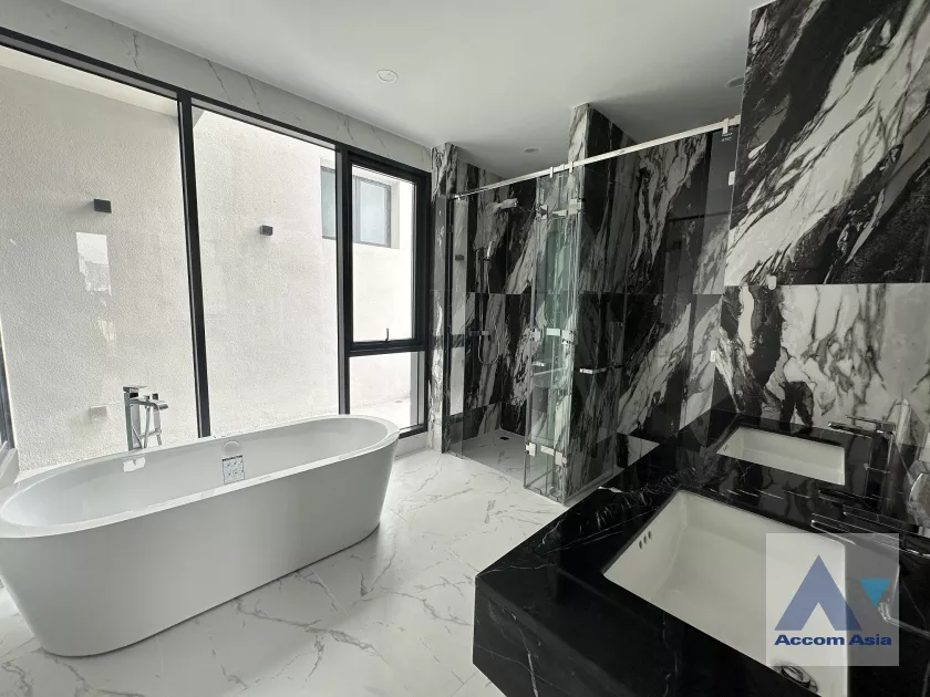 5  5 br House for rent and sale in Phaholyothin ,Bangkok  at Penton Ari-Sutthisan AA39575