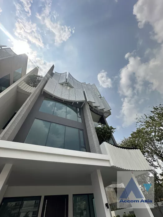  2  5 br House for rent and sale in Phaholyothin ,Bangkok  at Penton Ari-Sutthisan AA39575