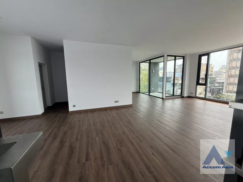 11  5 br House for rent and sale in Phaholyothin ,Bangkok  at Penton Ari-Sutthisan AA39575