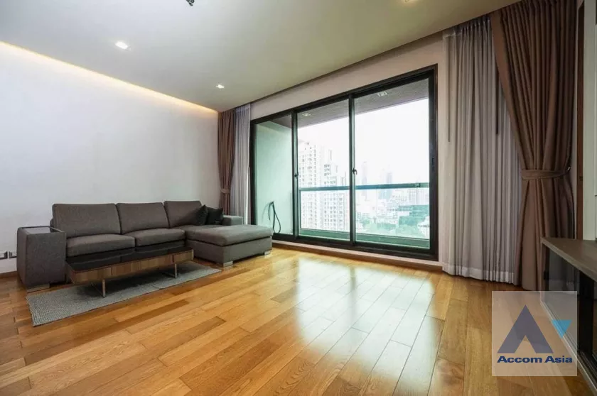 Fully Furnished |  2 Bedrooms  Condominium For Rent & Sale in Silom, Bangkok  near BTS Chong Nonsi (AA39576)