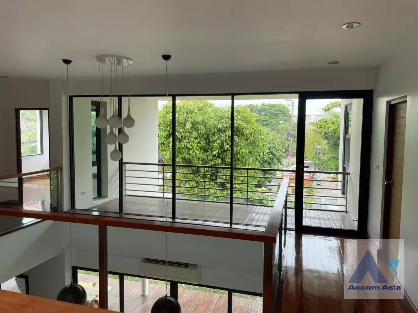 10  4 br House For Sale in Phaholyothin ,Bangkok  AA39581