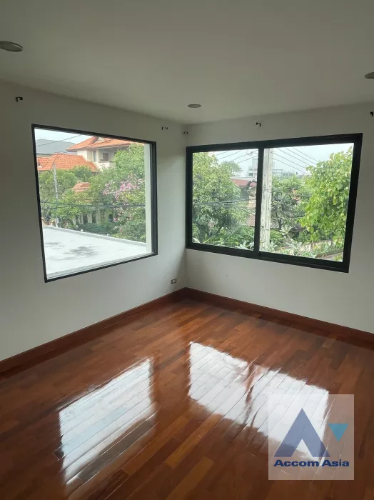 16  4 br House For Sale in Phaholyothin ,Bangkok  AA39581