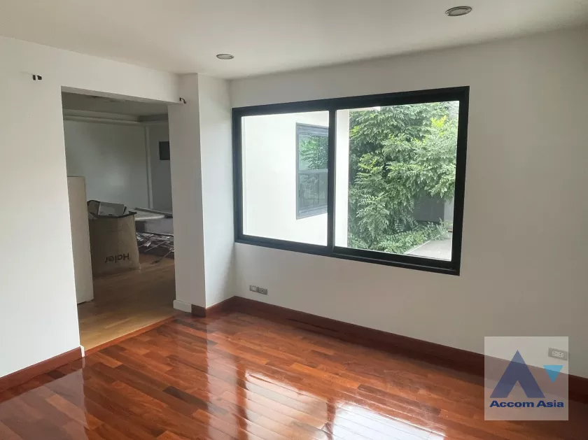 14  4 br House For Sale in Phaholyothin ,Bangkok  AA39581
