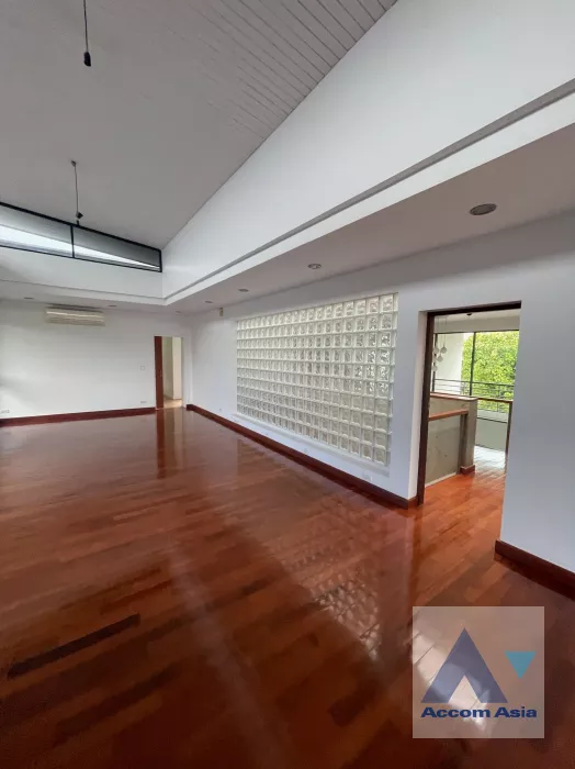 11  4 br House For Sale in Phaholyothin ,Bangkok  AA39581