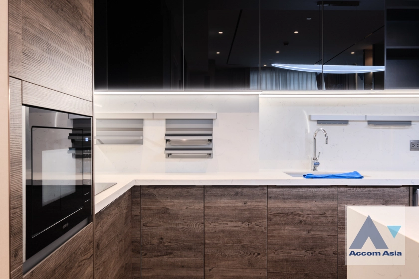 4  2 br Condominium for rent and sale in Ploenchit ,Bangkok BTS Ploenchit at MUNIQ Langsuan AA39582