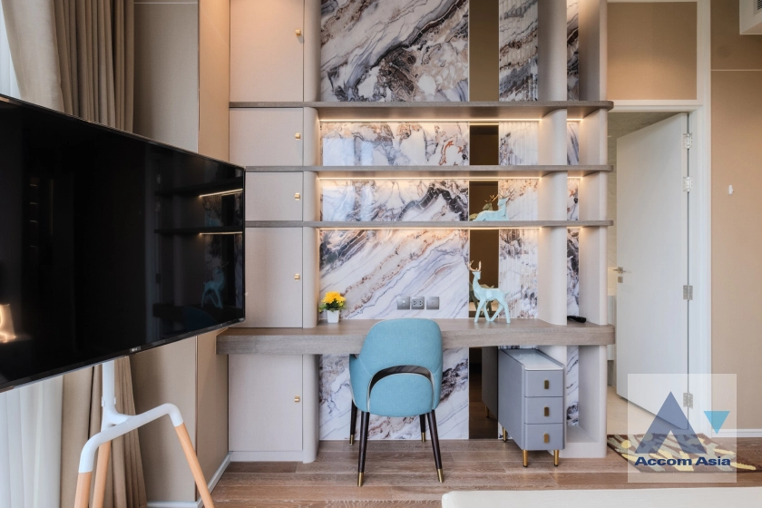 15  2 br Condominium for rent and sale in Ploenchit ,Bangkok BTS Ploenchit at MUNIQ Langsuan AA39582