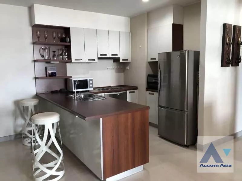 unit 2 Bedrooms  Condominium For Rent in Sukhumvit, Bangkok  near BTS Nana (AA39591)